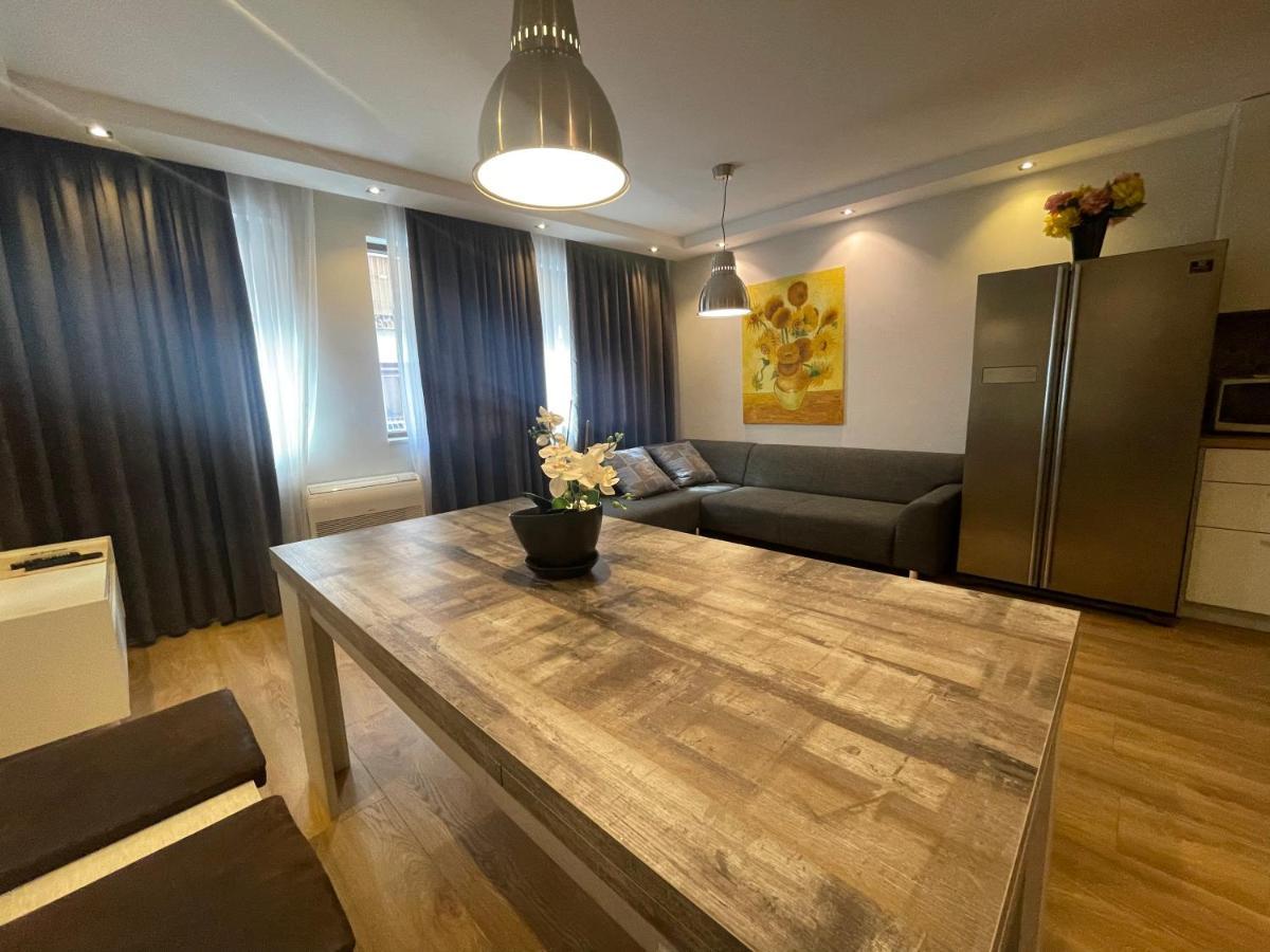 Luxury Apartments In Top City Center Varna 2 Exterior photo
