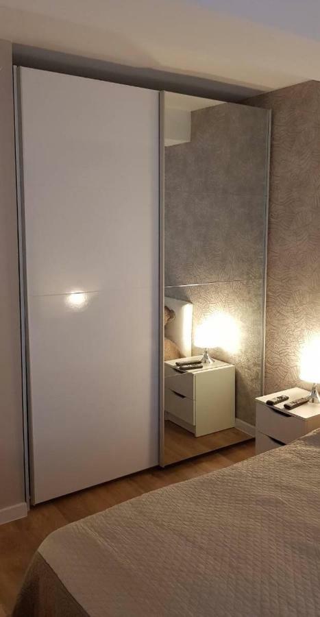 Luxury Apartments In Top City Center Varna 2 Exterior photo
